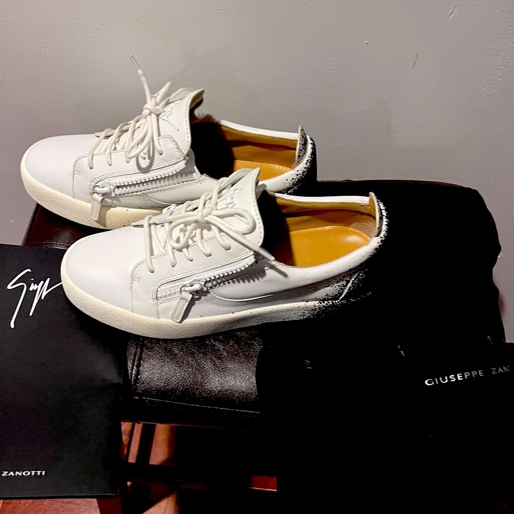 Barely worn